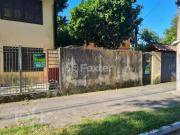 Casa com 4 dormitórios em Canoas