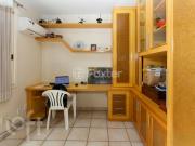 Casa com 4 dormitórios em Canoas