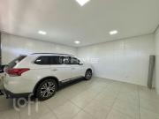 Casa com 4 dormitórios em Canoas