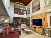 Casa com 4 dormitórios em Florianópolis