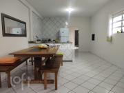 Casa com 4 dormitórios em Palhoça