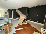 Casa com 4 dormitórios em Porto Alegre