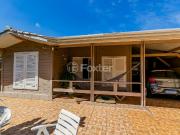 Casa com 4 dormitórios em Porto Alegre