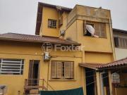 Casa com 4 dormitórios em Porto Alegre