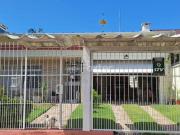 Casa com 4 dormitórios em Porto Alegre