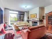 Casa com 4 dormitórios em Porto Alegre