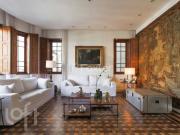 Casa com 4 dormitórios em Porto Alegre