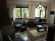 Casa com 4 dormitórios em Porto Alegre