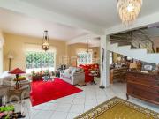 Casa com 4 dormitórios em Porto Alegre