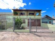 Casa com 4 dormitórios em Porto Alegre