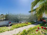 Casa com 4 dormitórios em Porto Alegre