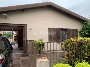 Casa com 4 dormitórios em Porto Alegre