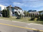 Casa com 4 dormitórios no Condomínio Terras de Atibaia I...