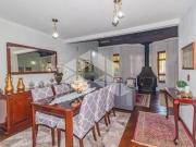 CASA COM 4 DORMITÓRIOS SENDO 1 SUÍTES