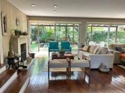 Casa com 4 Dormitórios, sendo 2 Suítes à venda, 221 m²...