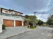 Casa com 4 Dormitórios, sendo 2 Suítes à venda, 356 m²...