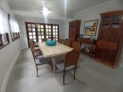 Casa com 4 dormitórios, sendo 4 suítes, com 4 vagas de...