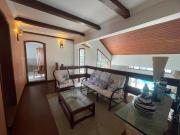 Casa com 4 dormitórios, sendo 4 suítes, com 8 vagas de...