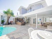 Casa com 4 dormitórios, sendo 4 suítes para venda Granja...