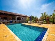 Casa com 4 dormitorios, sendo 4 suítes para venda Vargem...