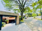 Casa com 4 dorms à Venda, 1.8665 m² por R$ 3.500.000...