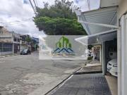 Casa com 4 dorms sendo 2 suítes, 2 vagas no Santo...