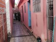 CASA COM 4 MORADIAS – IDEAL PARA INVESTIR E LUCRAR!...