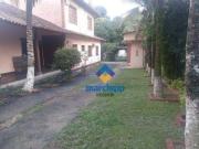 Casa com 4 quartos 2 suítes à venda, 350 m² por R$...