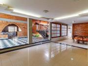 Casa com 4 Quartos, 2 Suítes, Área de Lazer com Piscina...