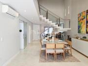 Casa com 4 quartos 3 suítes, à venda, Condomínio Reserva...