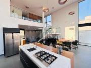 Sobrado 4 suítes à venda no Condomínio Bouganville,...