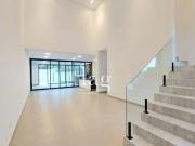 Casa com 4 dormitórios à venda, 300 m² por R$...