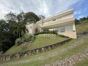 Casa com 4 quartos à venda, 303 m² por R$ 2.790.000...