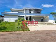 Casa com 4 quartos à venda, 331 m² por R$ 3.700.000...