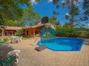 Casa com 4 quartos à venda, 351 m² por R$ 890.000...