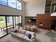 Casa com 4 quartos à venda, 354 m² por R$ 3.490.000...