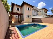 Casa á venda na Granja Viana de 4 Quartos por R$...