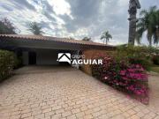 Casa com 4 quartos à venda em Valinhos