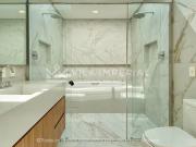 Casa com 4 quartos Ã venda ou aluguel em Alphaville...