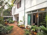 Casa com 4 quartos à venda ou para locação em Vila...