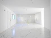 Casa com 4 quartos com quintal livre de 330m² em Santa...