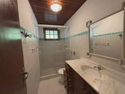 Casa com 4 quartos de locaÃ§Ã£o anual dentro de...