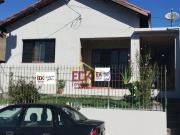Casa com 4 Quartos e 2 banheiros à Venda, 180 m² por R$...