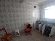 Casa com 4 Quartos e 3 banheiros à Venda, 220 m² por R$...