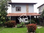 Casa com 4 Quartos e 3 banheiros à Venda, 360 m² por R$...