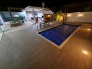 Casa com 4 Quartos e 40 banheiros à Venda, 350 m² por R$...