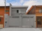 Casa com 4 Quartos e 4 banheiros à Venda, 140 m² por R$...