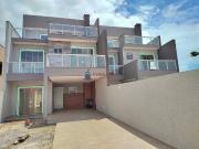 Casa com 4 Quartos e 4 banheiros à Venda, 270 m² por R$...