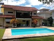 Casa com 4 Quartos e 4 banheiros à Venda, 400 m² por R$...