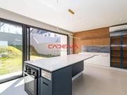 Casa com 4 quartos e 4 vagas para aluguel no Jardim Schaffer